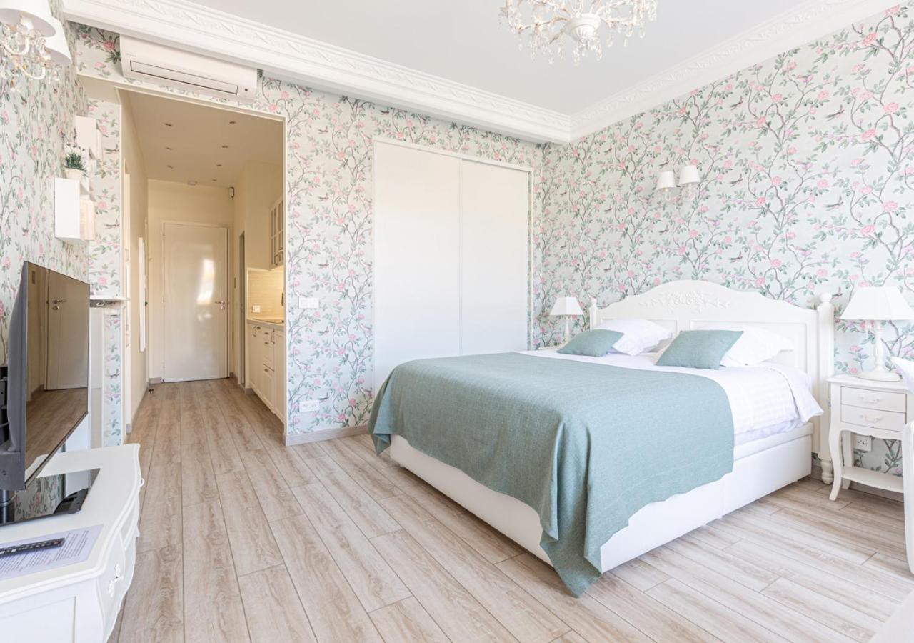 Croisette Palais Miramar Imperial Cannes